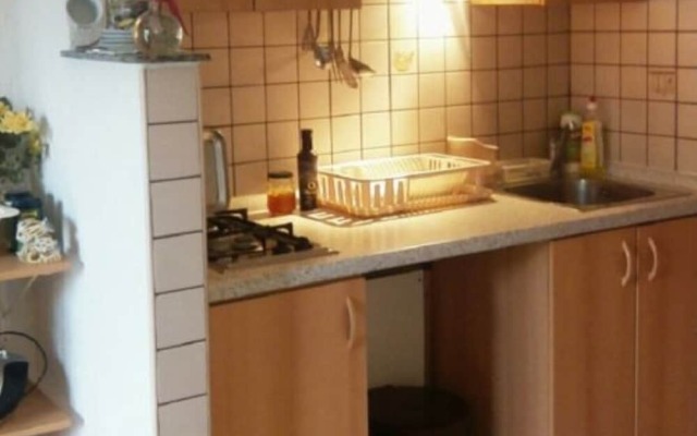 Sarin - Free Parking and Flat Internet - A2