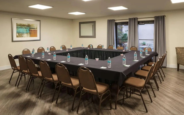 Wyndham Executive Center Columbia