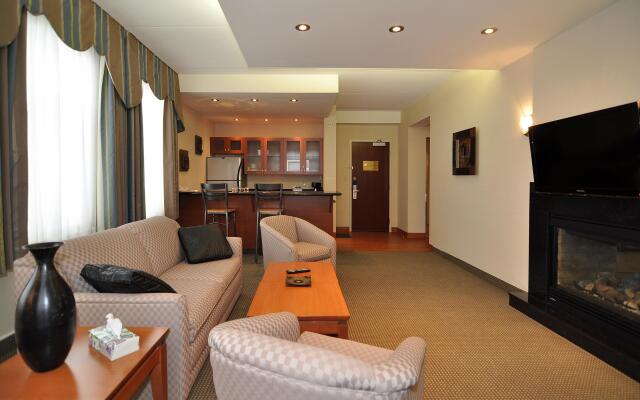 Best Western Plus Orangeville Inn & Suites