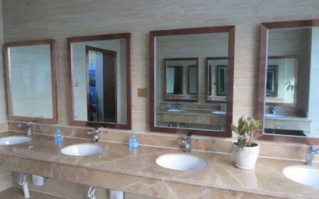 Tianyuan Space Capsule Hotel (Urumqi T1 Branch) – Bathroom – Urumqi