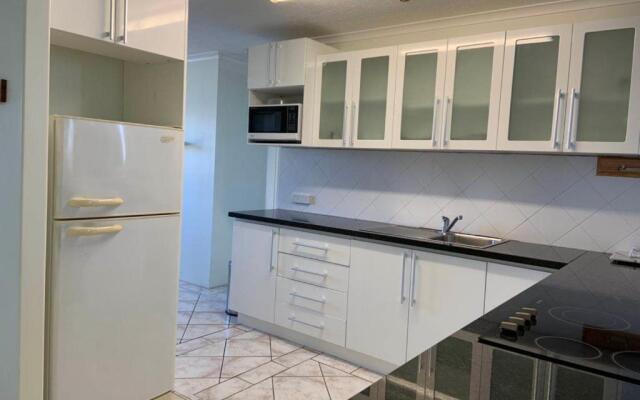 Burleigh Gardens North Hi-Rise Holiday Apartments