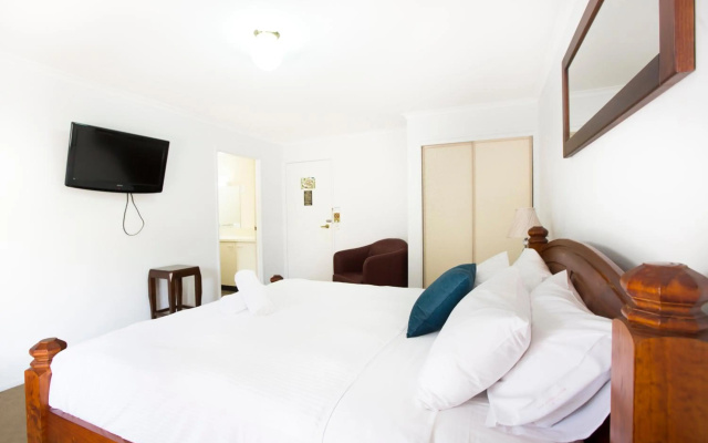 Lake Hume Resort – Guest Rooms – Lake Hume Village