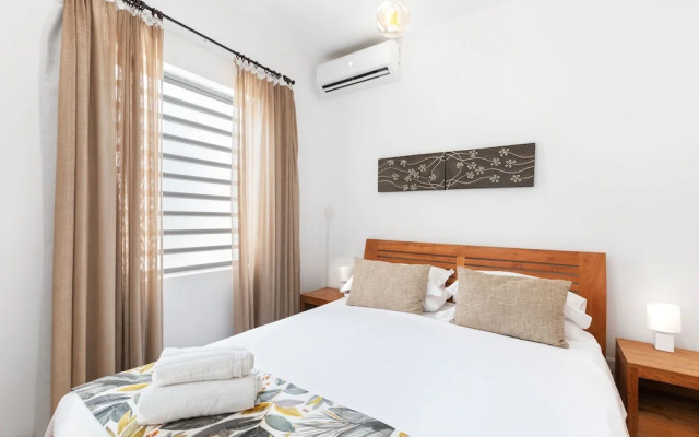 Athena Villa D10
