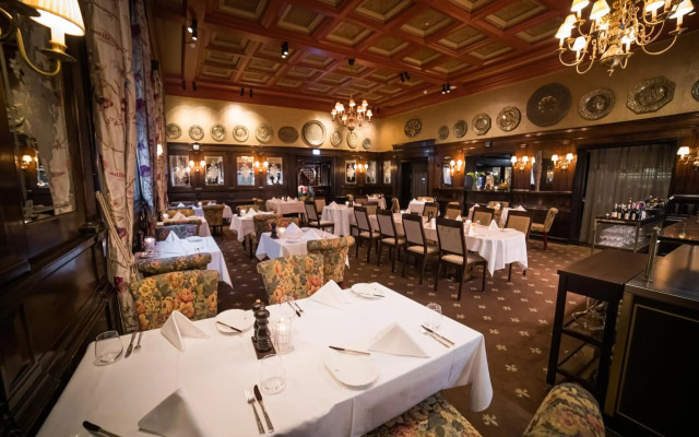 Hotel Bristol