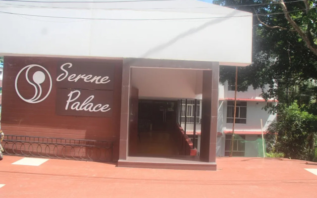 Hotel Serene Palace