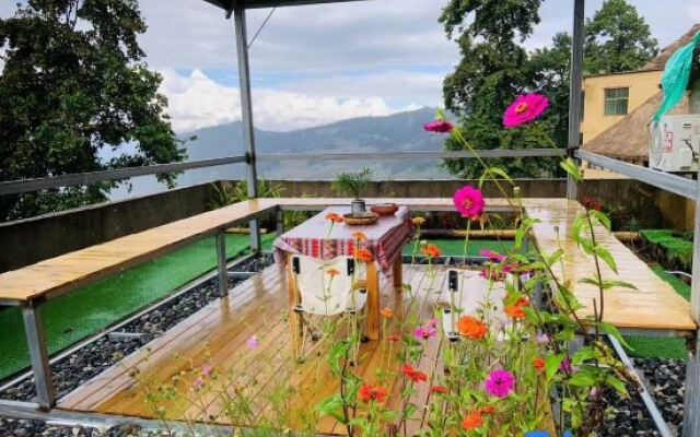 Scarecrow Garden Inn