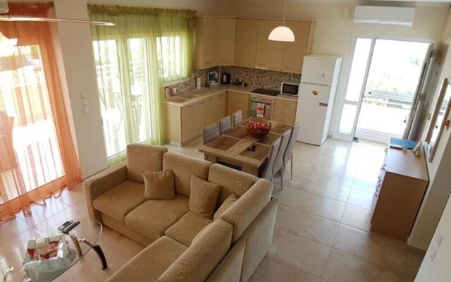 Villa Iris 2 by Travelpro Services- Agios Mama