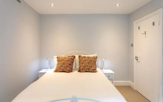 Two Bed Notting Hill Gem