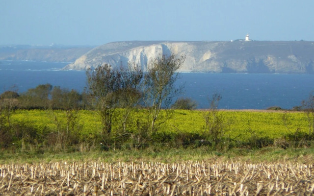 A L'ombre des Pommiers