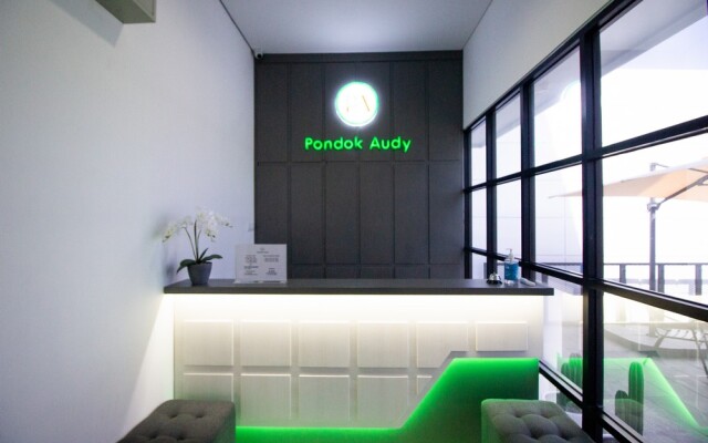 RedDoorz Plus near JCM Yogyakarta 2
