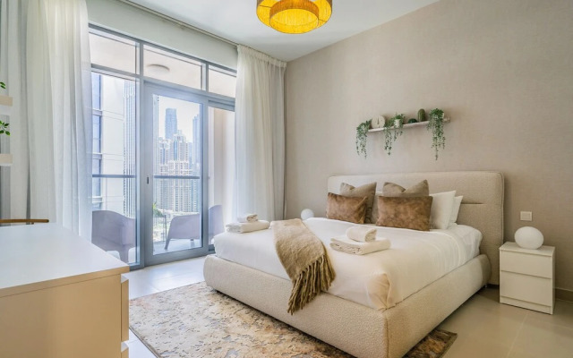 Monty Holiday Home - Serene & Modern Apartment With Burj Khalifa View
