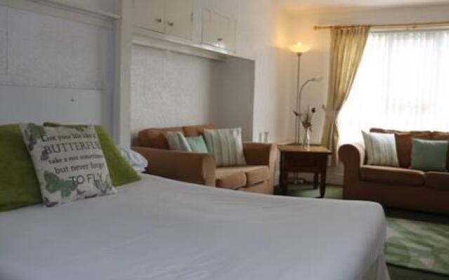 Marlborough Court Holiday Apartments