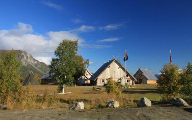 Viking Cabins - MIT FabLab - Solvik