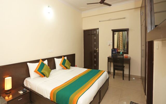 OYO 15929 Comfort Residency