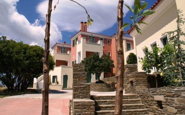 Armonia Resort