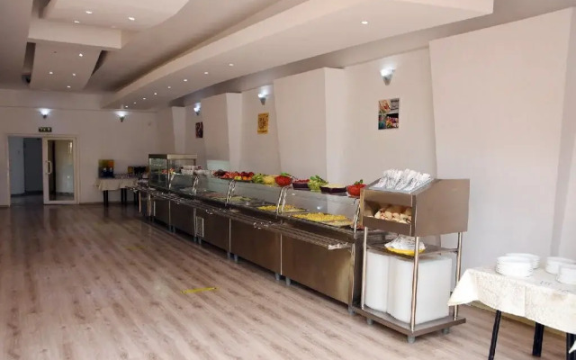 Q HOTEL cm
