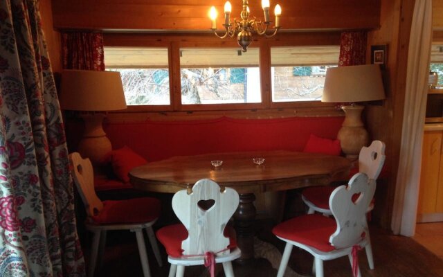 Alp Sunrise - Top View Cosy Chalet