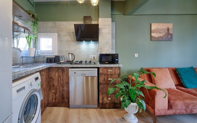 Cozy Central Apt 1BR near Galataport