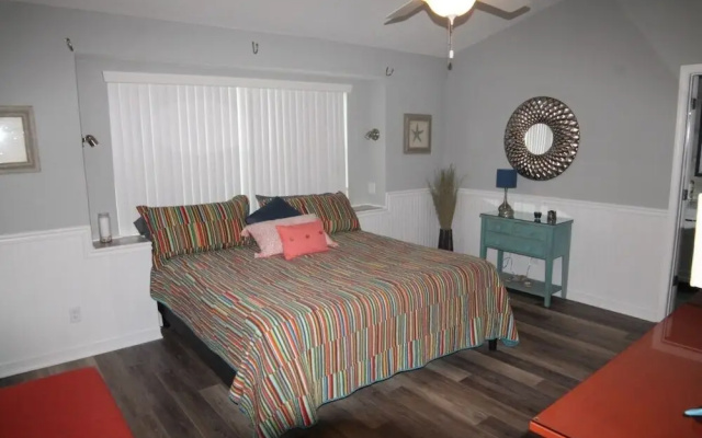 Sunset Harbor 3 Bedroom Home by Redawning