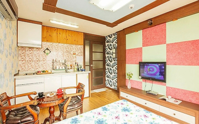 Geojedo Twin Castle Pension