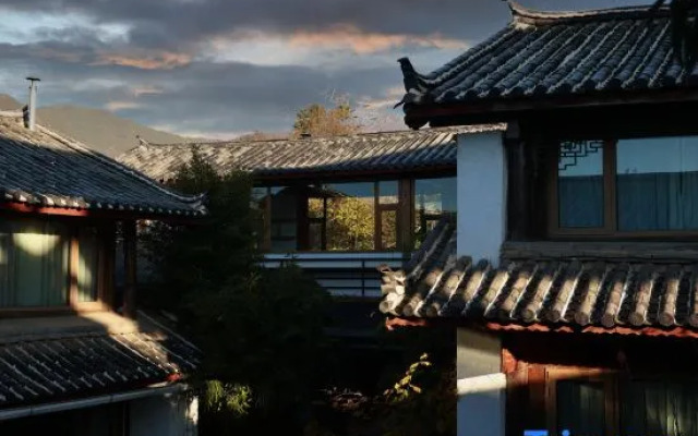 Lijiang Sadhu Inn