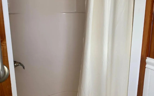 Seahorse Inn and Cottages