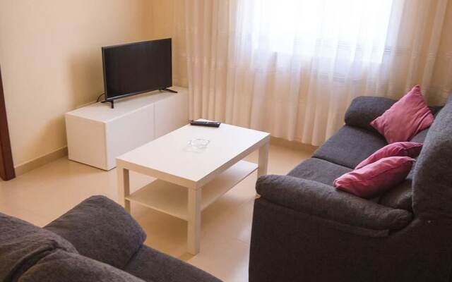 Apartment 3 Bedrooms With Wifi 106763