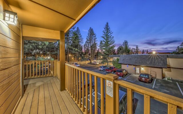 Tahoe Beach & Ski Club