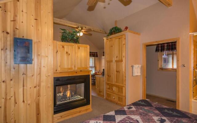 Shadow Mountain Lodge and Cabins