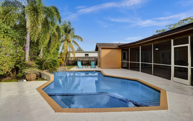 Cleveland Tropical Oasis & Private Pool
