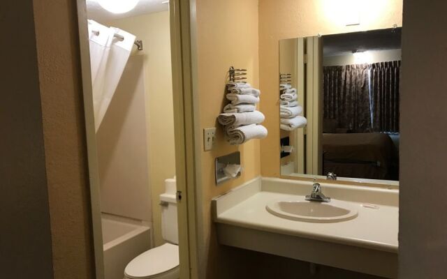 Travelodge Columbus East