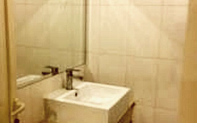 Lamar Suites Hotel