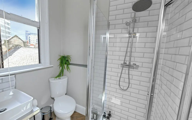 Market Street Apartment 3A Flat 2