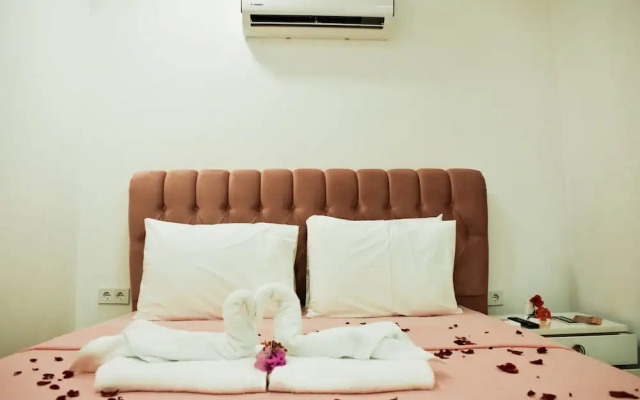 Alacati Butik Otelim