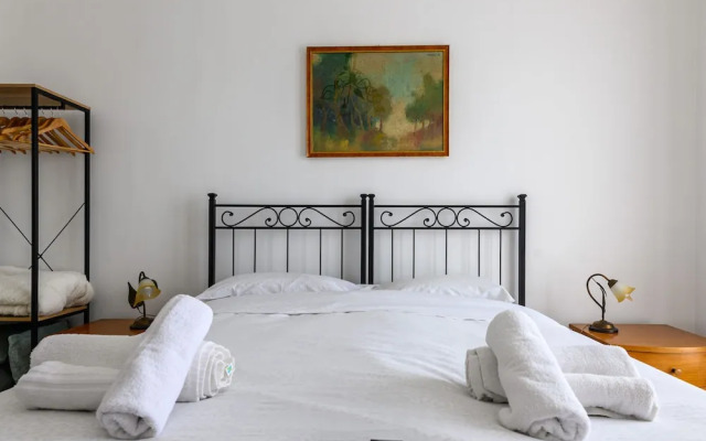 Via Coriolano 8 in Naples