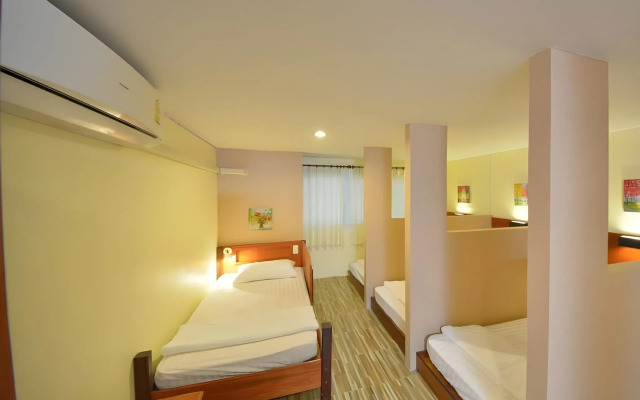 Phangan Barsay Hostel