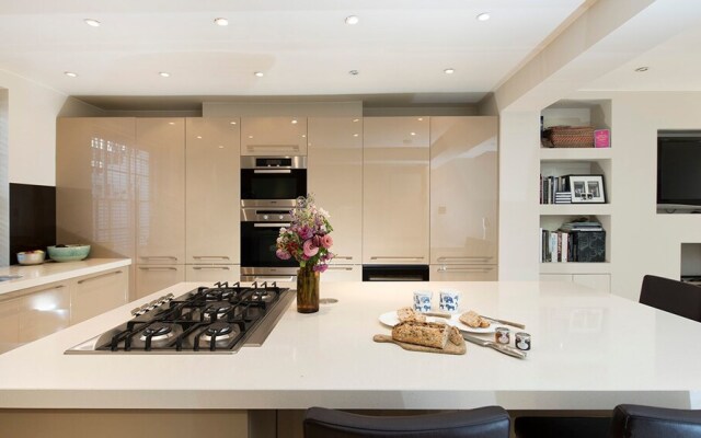 Beautiful 3BR Family Home in the Heart of Chelsea