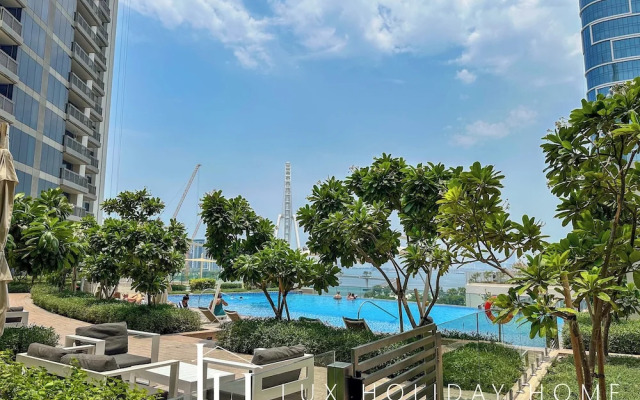 LUX 52 42 Deluxe Marina View Suite 3