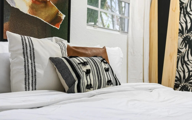 Las Olas Guest House