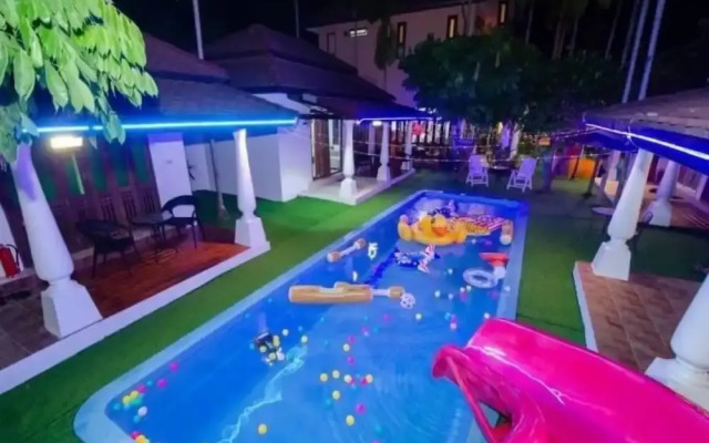 Karnie Cheer Pool Villa & Resort Pattaya