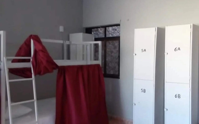Posada Y Hostal Del Parque - Hostel