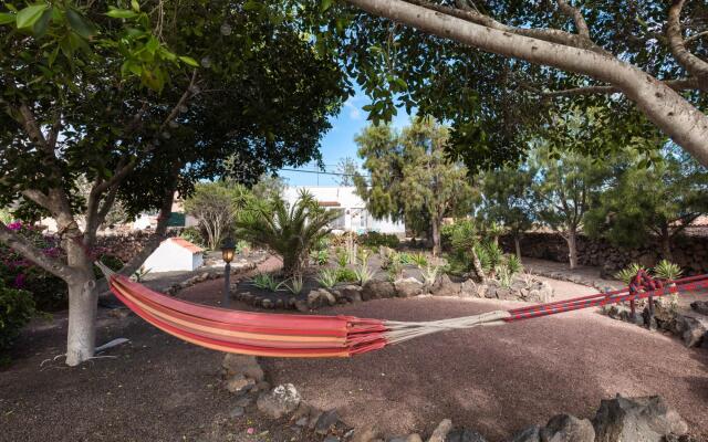 Home2Book Charming Casa Julianna