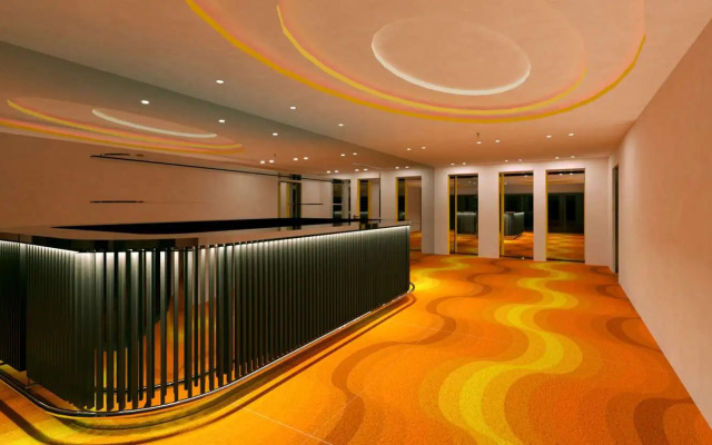 Adia Aluma Athens, Curio Collection By Hilton