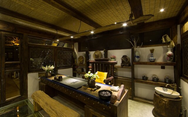 China Old Story Inns Encounter Lijiang