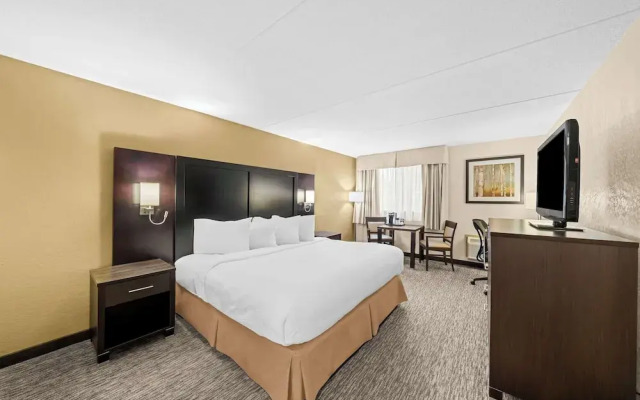 Best Western Plus Mariposa Inn & Conference Centre