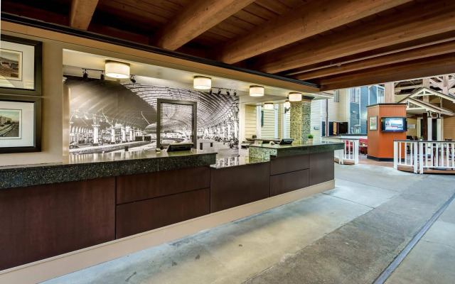 Best Western Plus Como Park Hotel