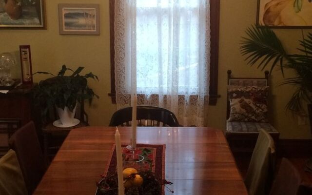 Ye Olde Walkerville Bed & Breakfast