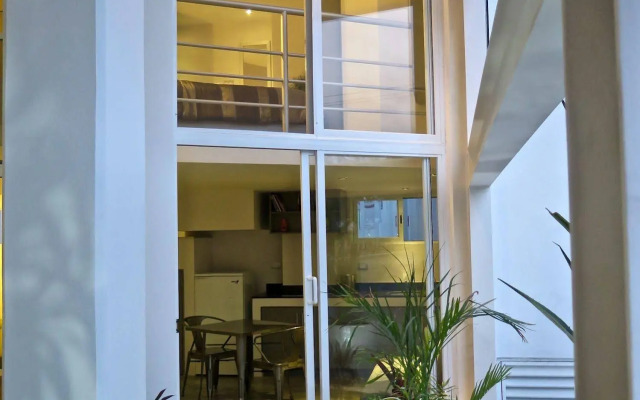 Lory House
