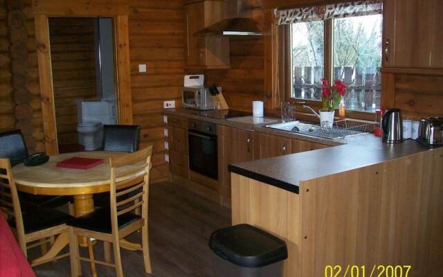 Glenmhor Log Cabin