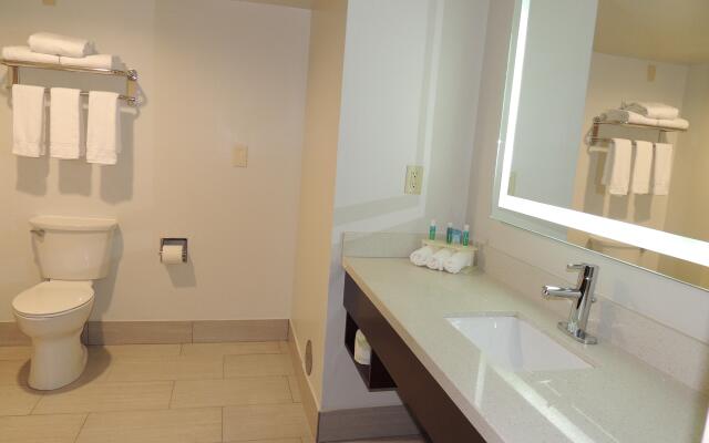 Holiday Inn Express & Suites Birmingham Trussville by IHG